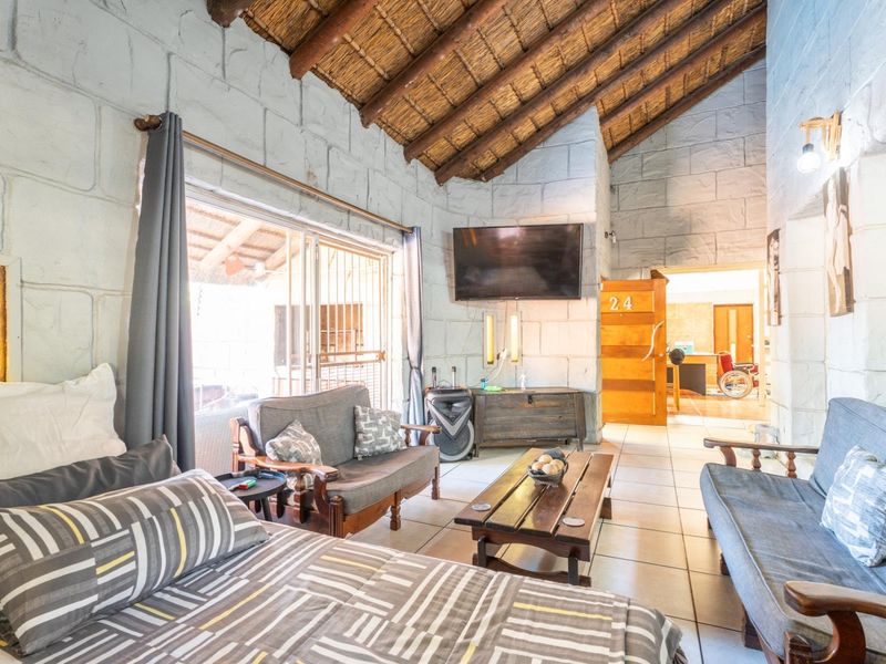 Spacious Family Home in Sought-After Dobson! - Photo 6