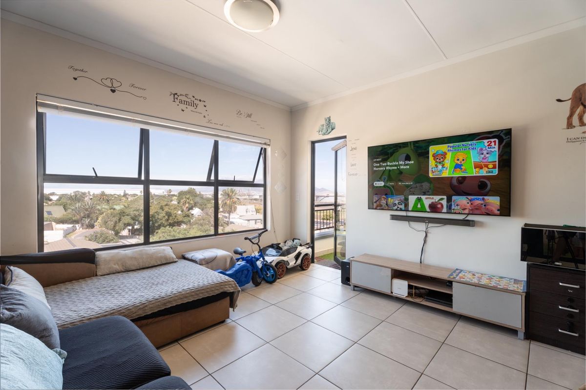 Exquisite 1 bedroom apartment in the ever popular De Zicht Estate, Richwood, Milnerton to let - Photo 5