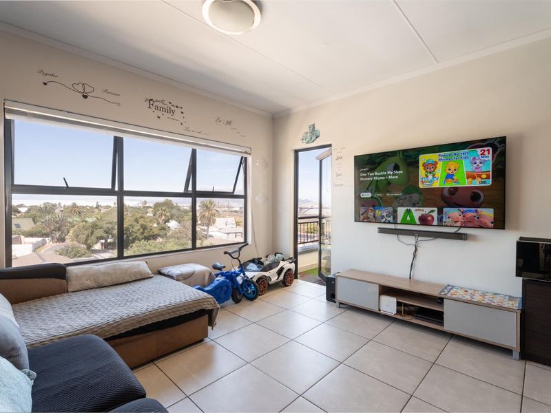 Exquisite 1 bedroom apartment in the ever popular De Zicht Estate, Richwood, Milnerton to let - Photo 5