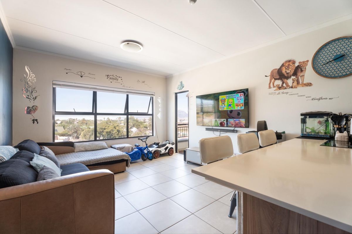 Exquisite 1 bedroom apartment in the ever popular De Zicht Estate, Richwood, Milnerton to let - Photo 4
