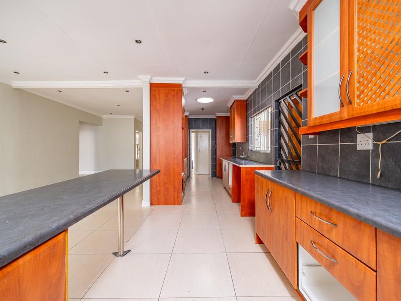 Space, Convenience, and Future Value in one Exceptional Package. - Photo 1