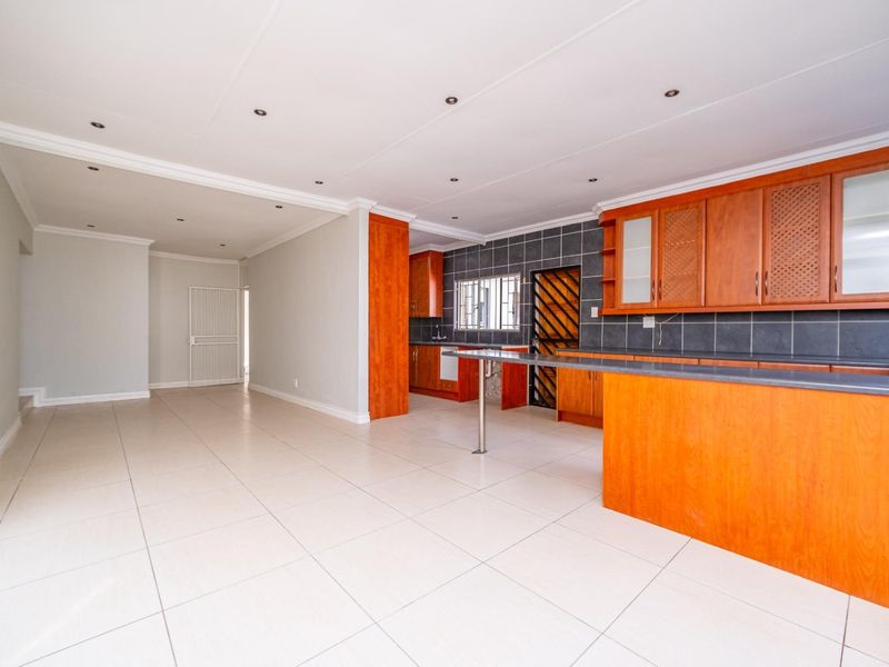 Space, Convenience, and Future Value in one Exceptional Package. - Photo 5