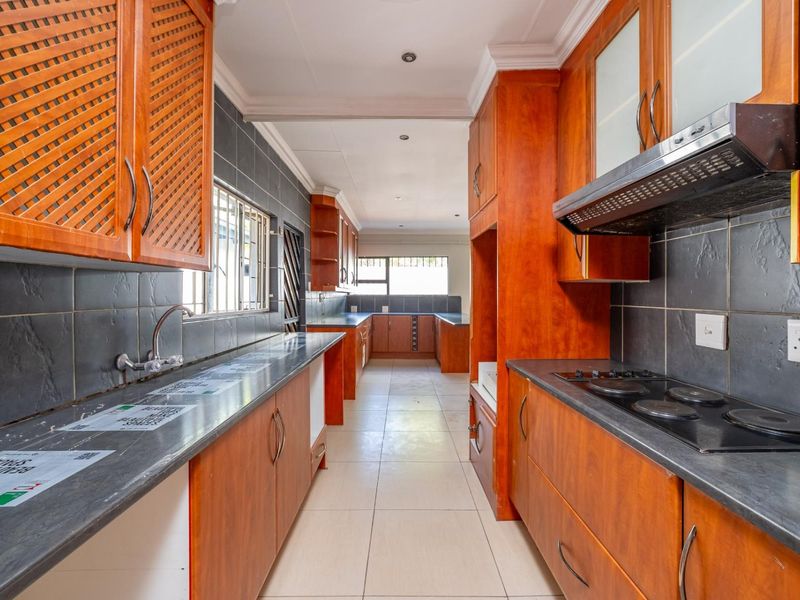 Space, Convenience, and Future Value in one Exceptional Package. - Photo 8