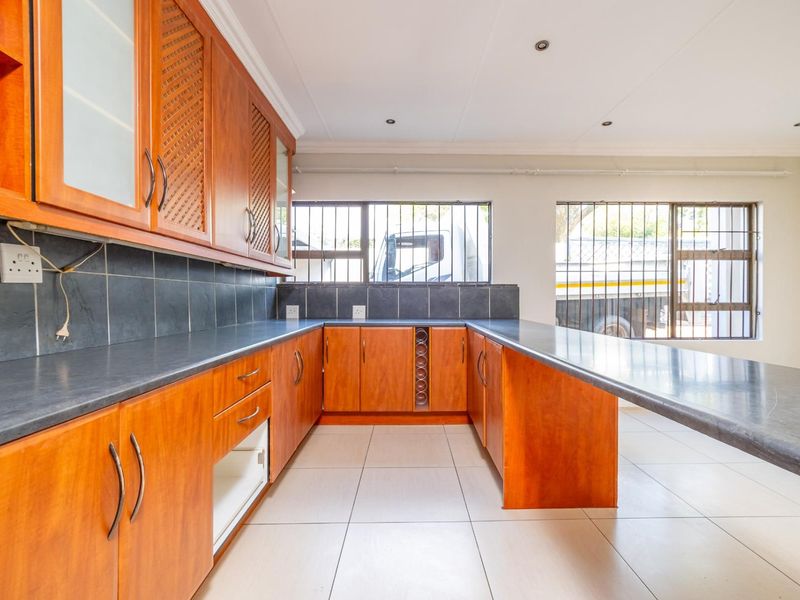 Space, Convenience, and Future Value in one Exceptional Package. - Photo 7