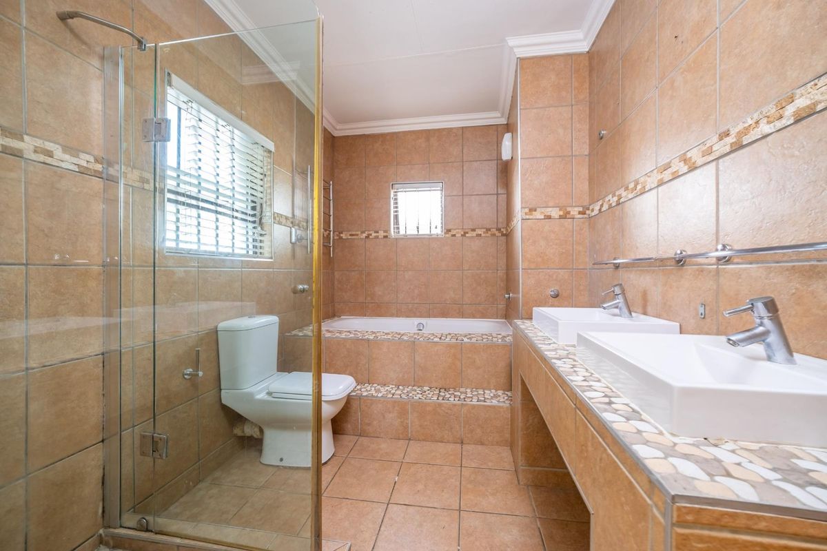 Space, Convenience, and Future Value in one Exceptional Package. - Photo 2