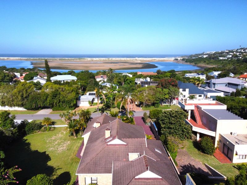 Lagoonside Lifestyle - Photo 3