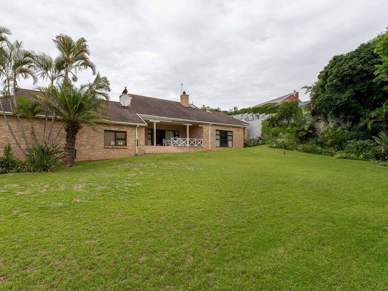 Lagoonside Lifestyle - Photo 1