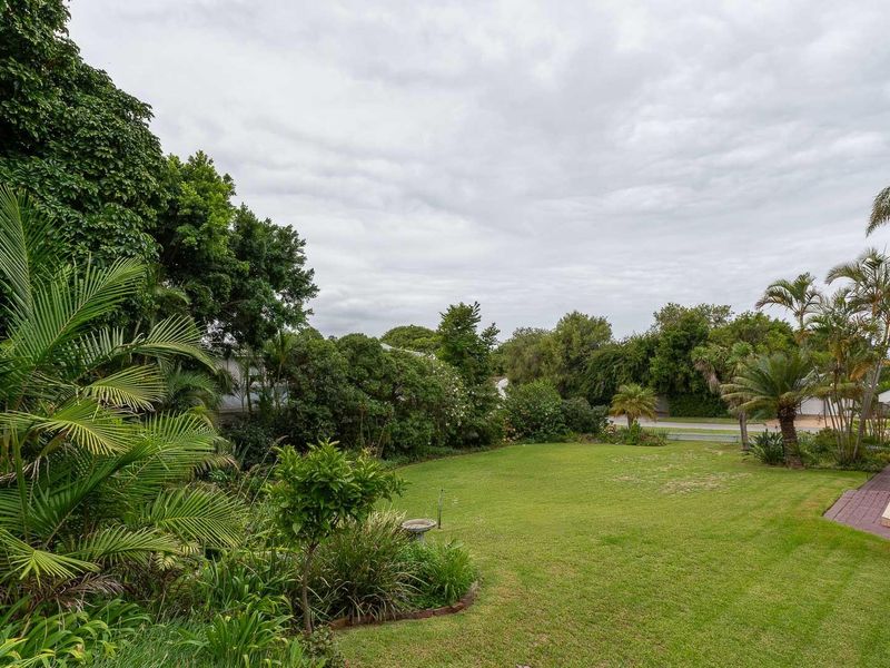 Lagoonside Lifestyle - Photo 9
