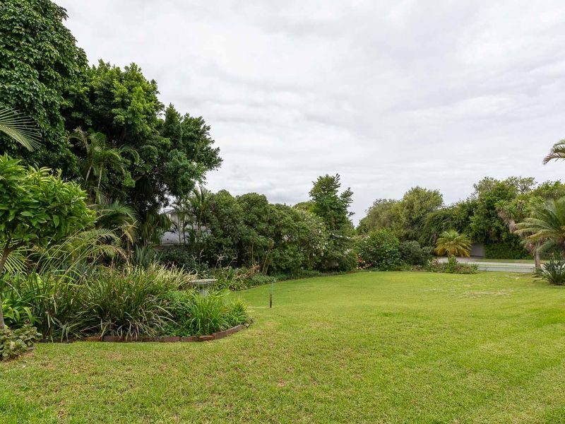 Lagoonside Lifestyle - Photo 6