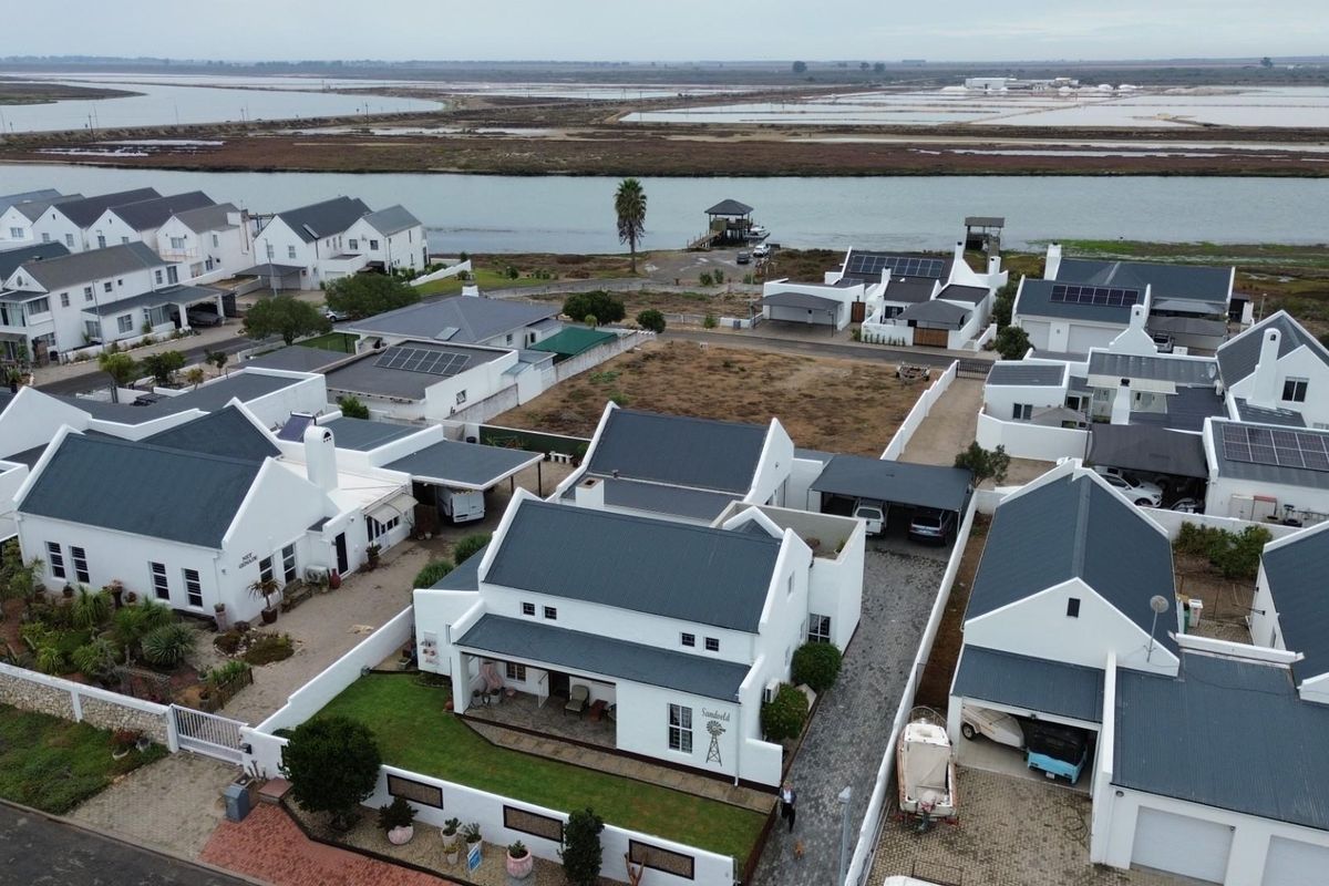 A Home Packed With Possibilities - Photo 2