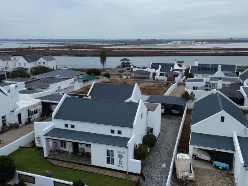 A Home Packed With Possibilities - Photo 3