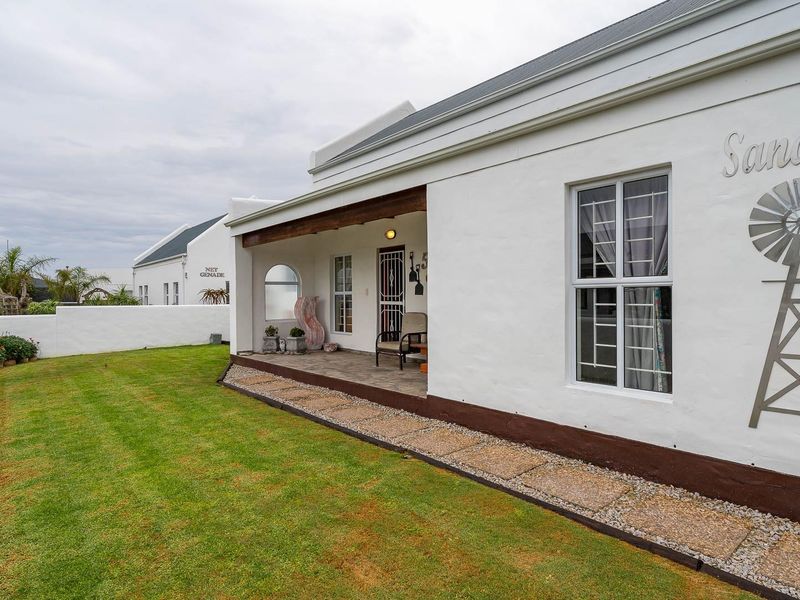 A Home Packed With Possibilities - Photo 5