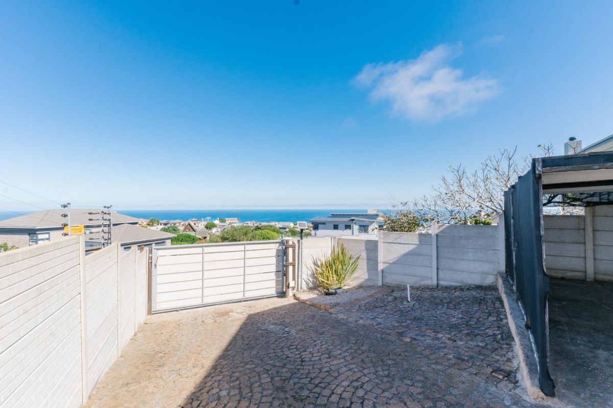 Dual Living Coastal Investment Opportunity with Ocean Views in Dana Bay - Photo 4