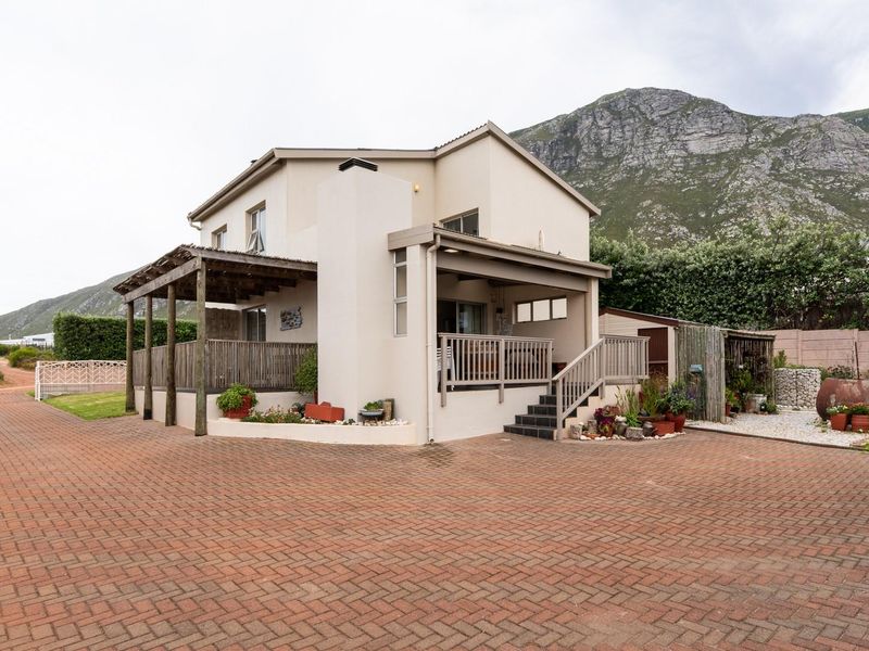 Sea-View Double Storey Home in Sought-After Nemesia Road, Bettys Bay - Photo 9