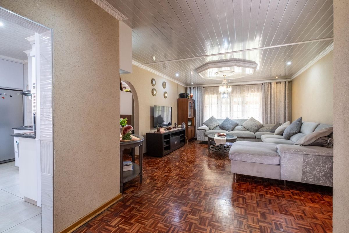 Spacious 4-Bedroom Family Home in Bisley, Pietermaritzburg - Photo 4