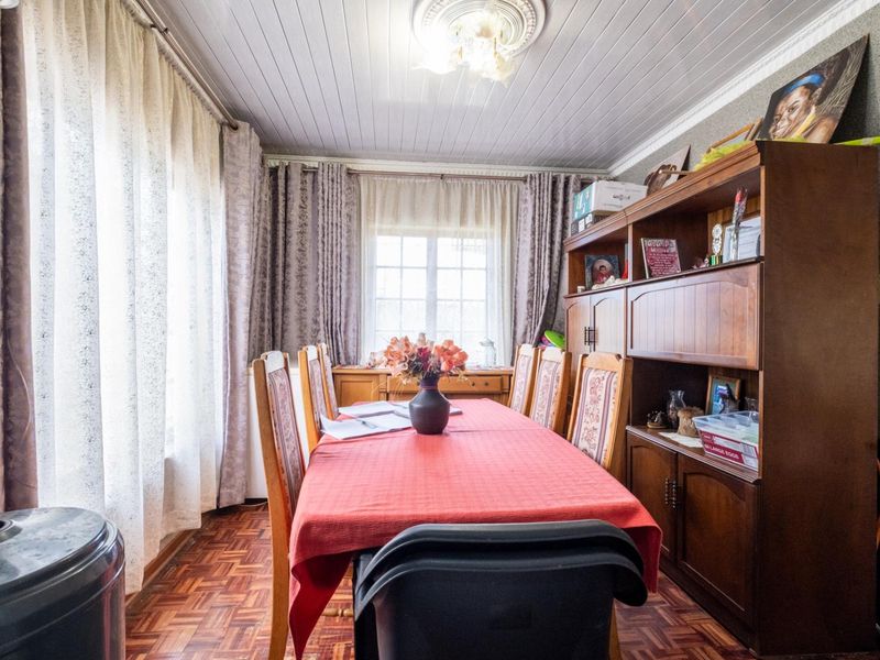 Spacious 4-Bedroom Family Home in Bisley, Pietermaritzburg - Photo 10