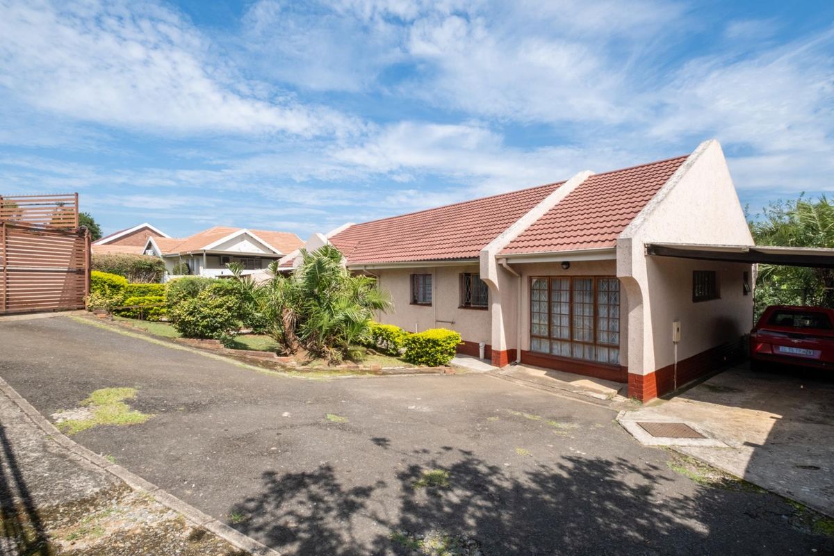 Spacious 4-Bedroom Family Home in Bisley, Pietermaritzburg - Photo 3