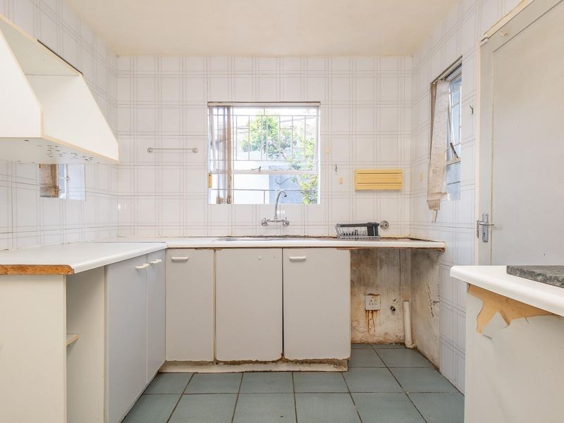 Spacious 3 bed townhouse in boomed area - Photo 10