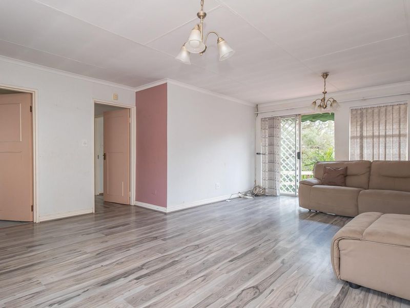 Spacious 3 bed townhouse in boomed area - Photo 5