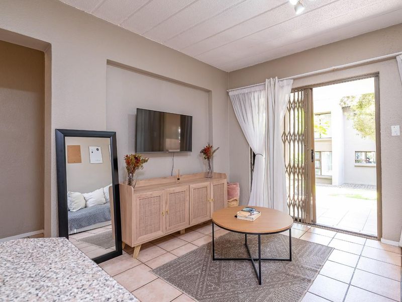 Discover Sophisticated Living at Waterford Estate - Photo 6