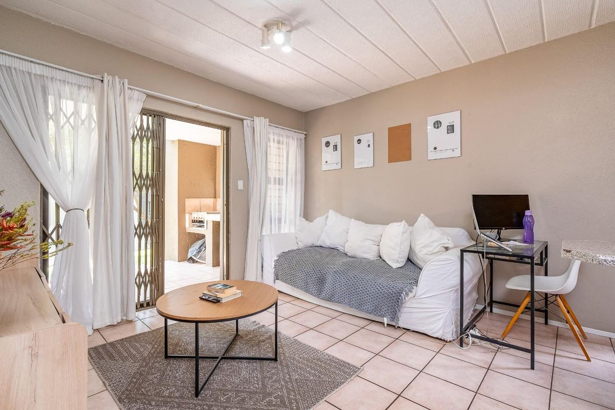 Discover Sophisticated Living at Waterford Estate - Photo 4
