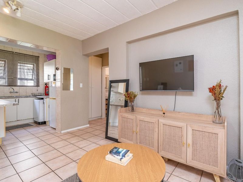 Discover Sophisticated Living at Waterford Estate - Photo 7