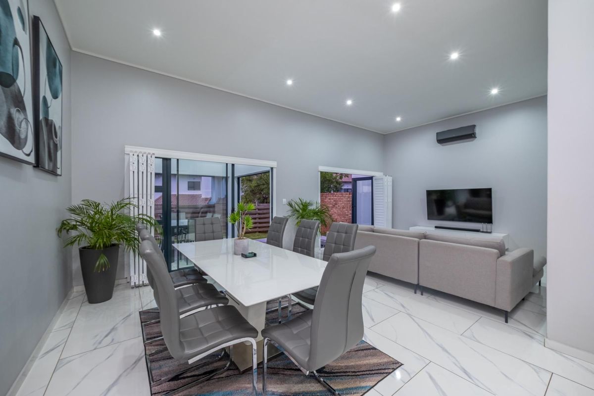 Modern Four-Bedroom Family Home in Secure Estate - Photo 3