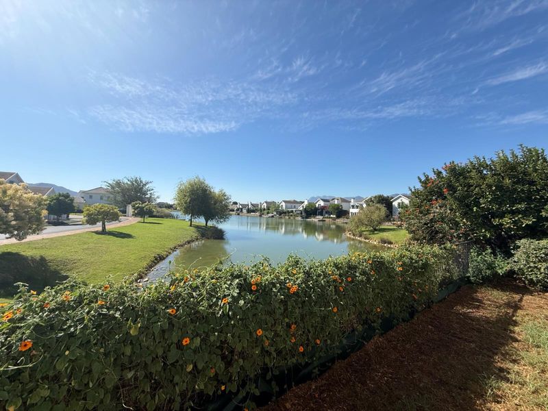 Tranquil Three-Bedroom Living with Scenic Views in The Vines at Val de Vie Estate. - Photo 9