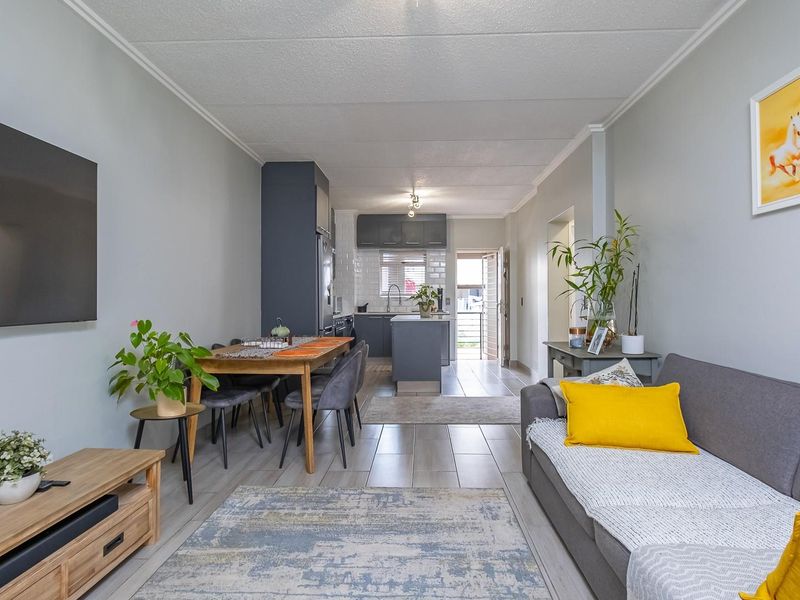 Stylish Garden Unit in Secure Complex with Private Garden and Modern Finishes - Photo 10