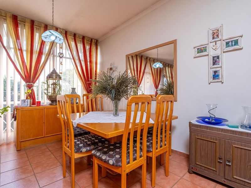 Spacious, Affordable 3 Bedroom 2 Bathroom Apartment Opposite Hospital - Ideal for Investors - Photo 6