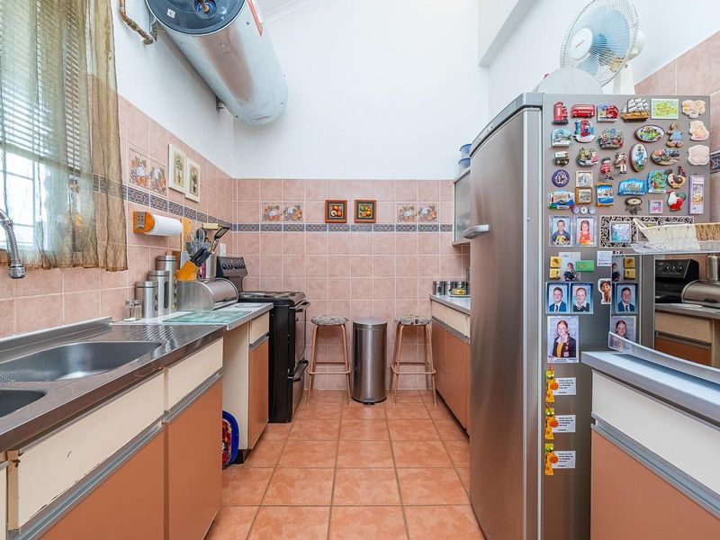 Spacious, Affordable 3 Bedroom 2 Bathroom Apartment Opposite Hospital - Ideal for Investors - Photo 8