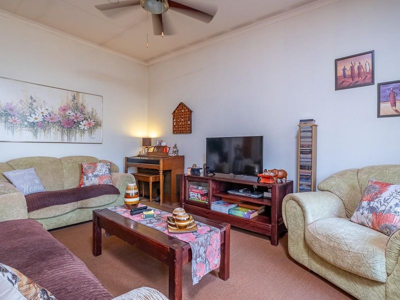 Spacious, Affordable 3 Bedroom 2 Bathroom Apartment Opposite Hospital - Ideal for Investors - Photo 4