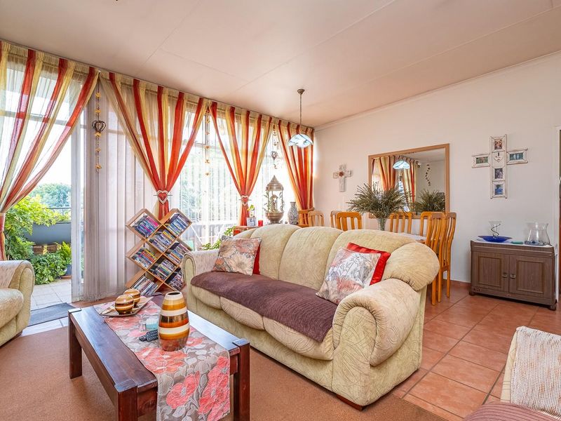 Spacious, Affordable 3 Bedroom 2 Bathroom Apartment Opposite Hospital - Ideal for Investors - Photo 5