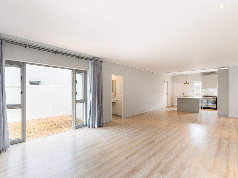 Popular Le Parc estate home - Photo 9