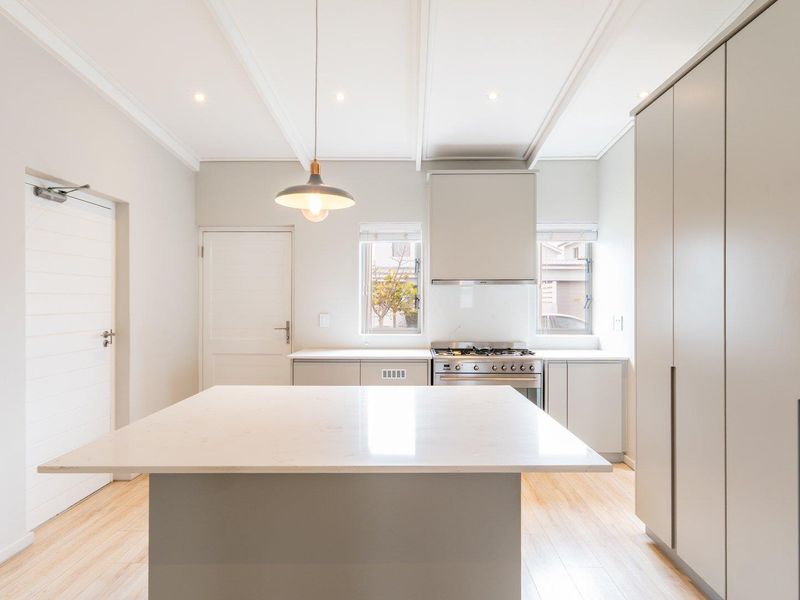 Popular Le Parc estate home - Photo 6