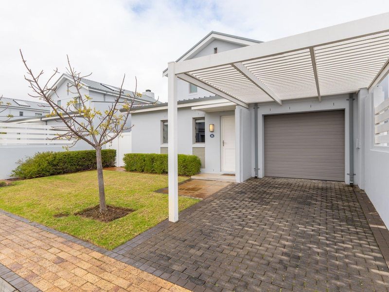 Popular Le Parc estate home - Photo 3