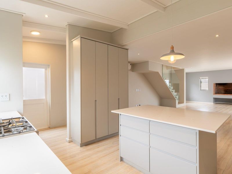 Popular Le Parc estate home - Photo 4