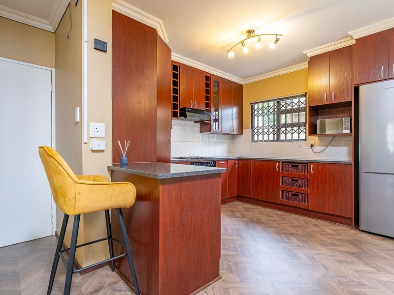 Neat family home with generator power in secure complex - Photo 5