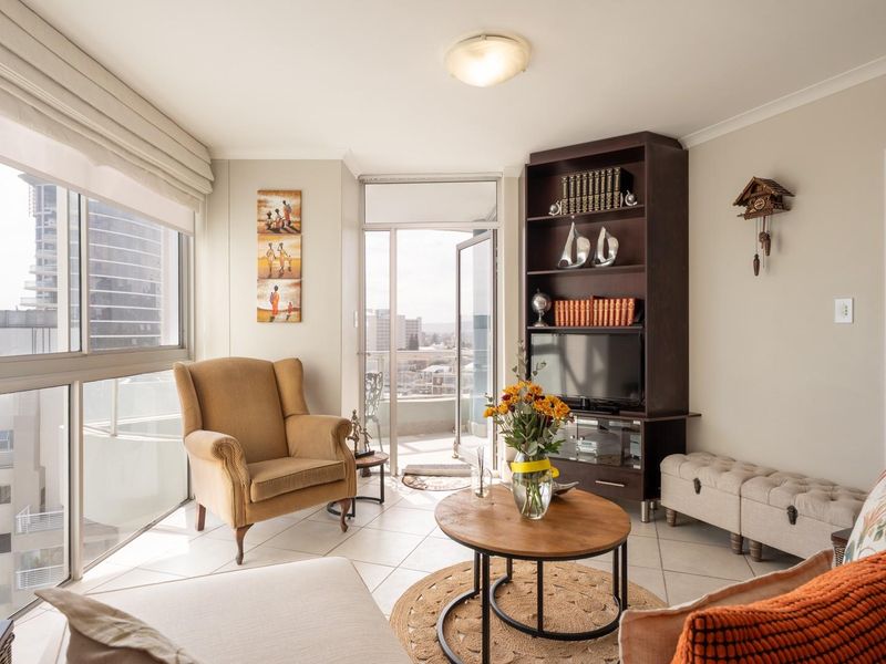 Experience refined coastal living - Photo 4