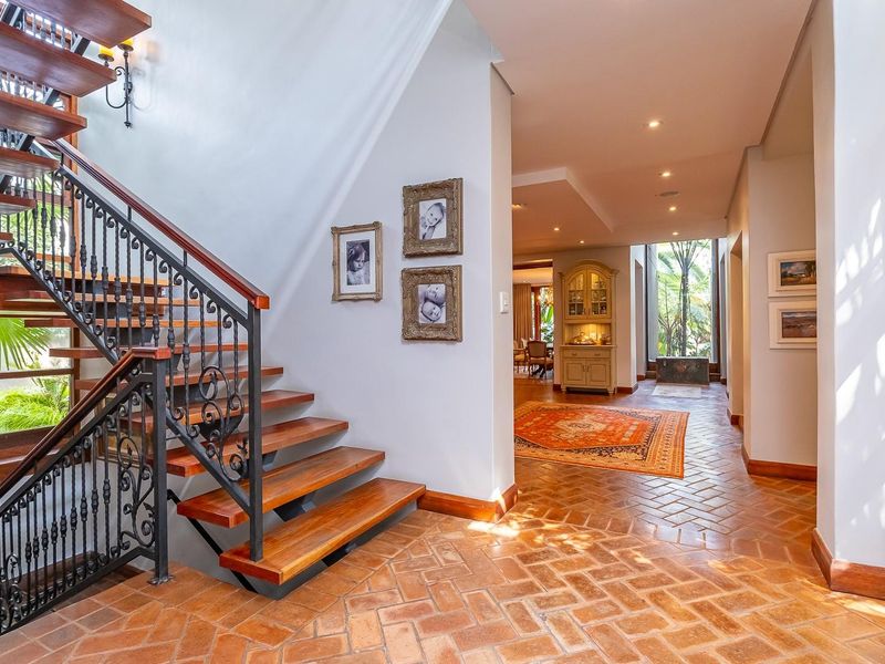 Timeless Elegance Meets Modern Comfort in a Beautifully Designed Family Home - Photo 10