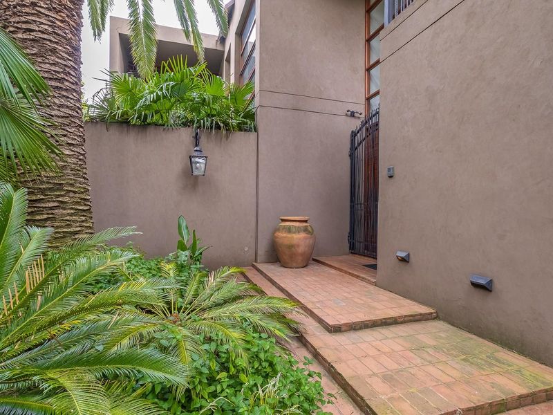 Timeless Elegance Meets Modern Comfort in a Beautifully Designed Family Home - Photo 8