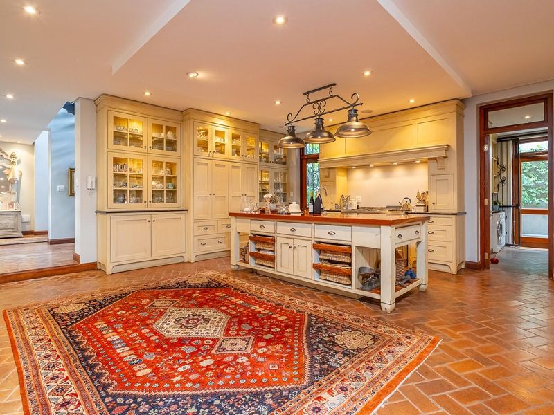 Timeless Elegance Meets Modern Comfort in a Beautifully Designed Family Home - Photo 1