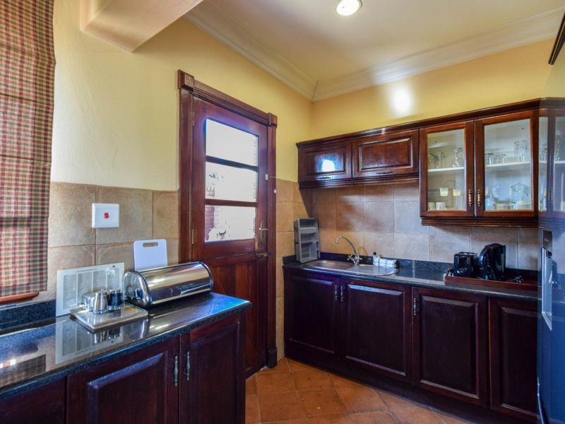 IDEAL FOR RETIREMENT, WEEKEND GETAWAY and AIRBNB - Photo 9