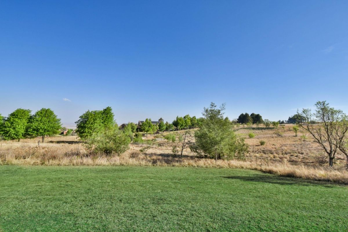 IDEAL FOR RETIREMENT, WEEKEND GETAWAY and AIRBNB - Photo 4