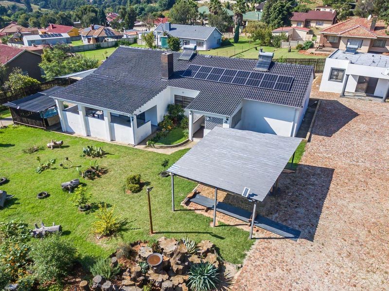 Prime Investment Opportunity or Versatile Family Home - Photo 2