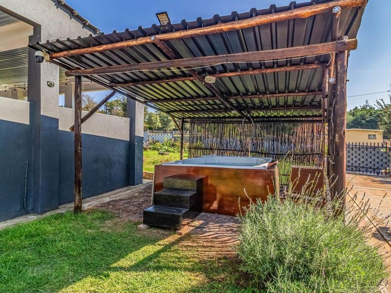 Prime Investment Opportunity or Versatile Family Home - Photo 4