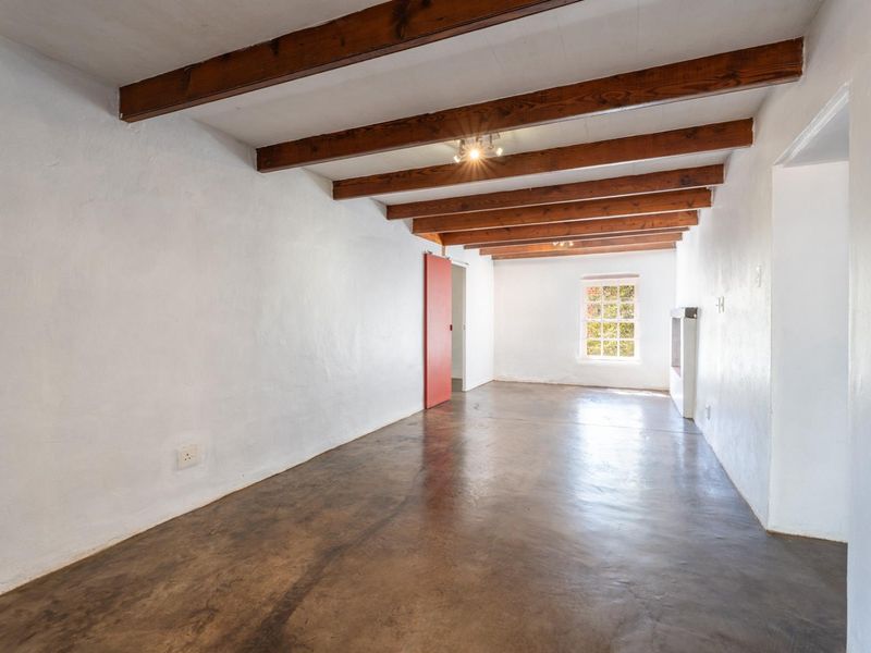 Historic Mill House for Sale in Napier with second cottage and double garaging R3,5m - Photo 5