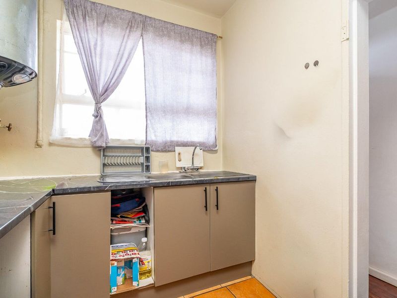 Ideal Choice for Investors or First-Time Buyers - Photo 7