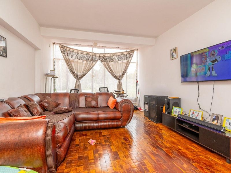 Ideal Choice for Investors or First-Time Buyers - Photo 1