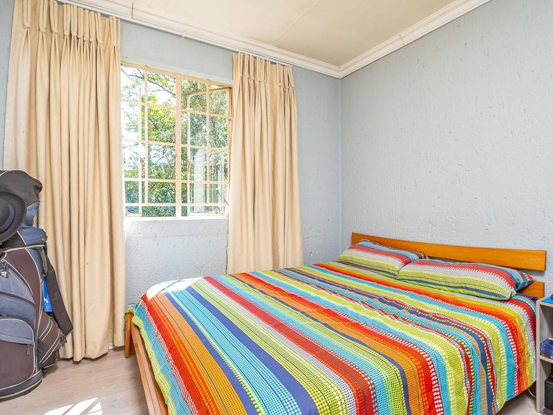 Value-Driven Opportunity: 3-Bedroom Apartment with Massive Potential - Photo 10